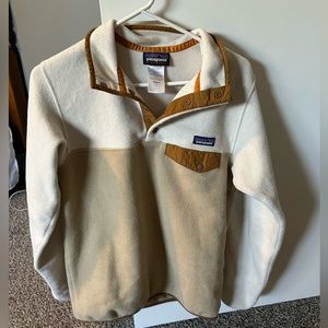 SOLD! Women’s Patagonia Synchilla